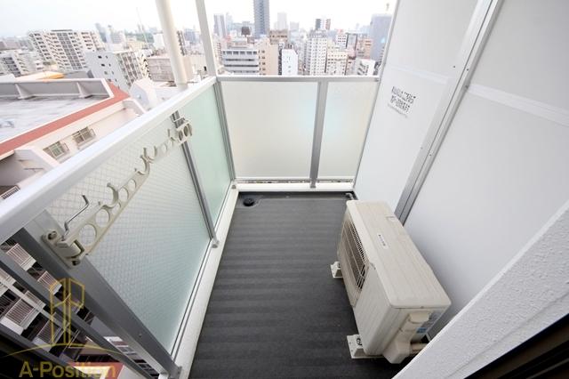 バルコニー　APRILE南森町