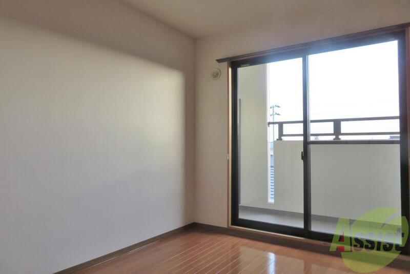 その他部屋・スペース　窓が大きく日が当たる点や風通しは良さそうですね。