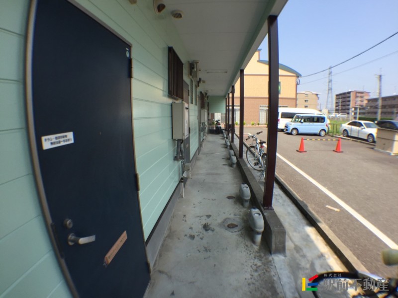 エントランス　通路の様子