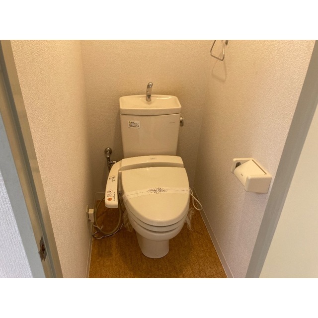 トイレ　コンパクトで使いやすいトイレです