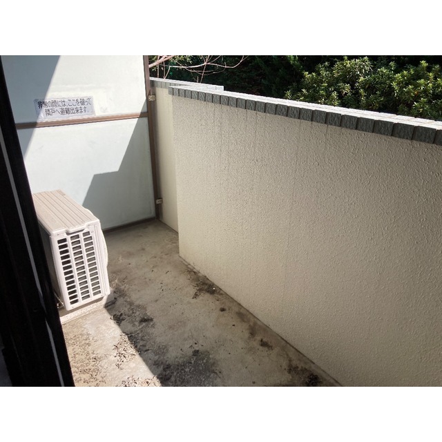 バルコニー　外からの目が気にならないバルコニーで洗濯物が干せます