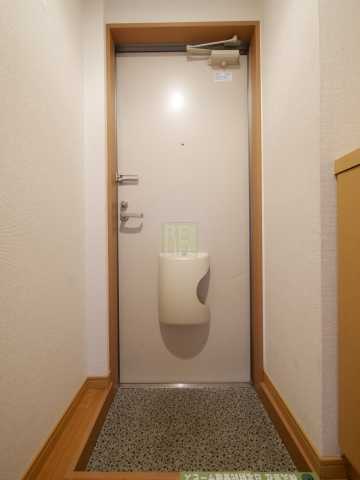 玄関　ＡＤＸ新宿河田町