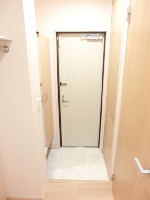 玄関　シューズボックス付きの玄関です