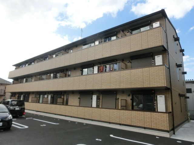 建物外観　2018年9月築のアパートです