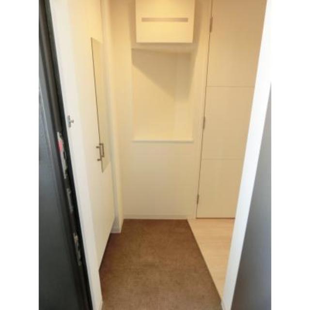玄関　※写真は同タイプ住戸です。