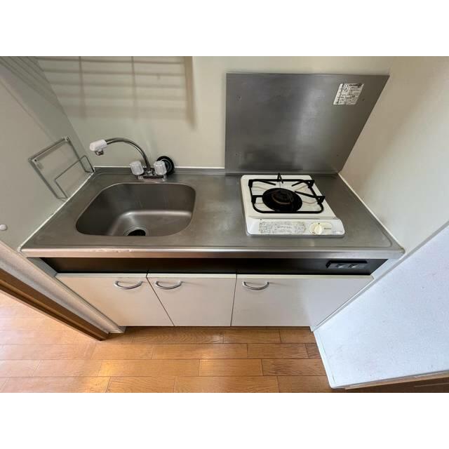 キッチン　1口ガスコンロのシステムキッチンです