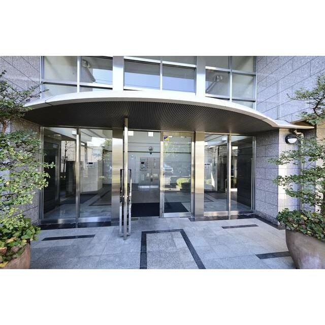 エントランス　建物の共有部分です。