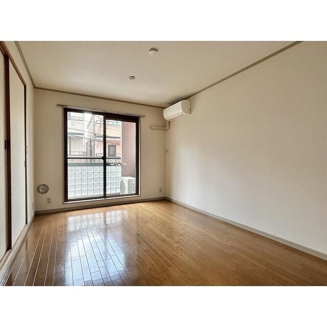 居室・リビング　（別タイプ参考写真）櫻　荒川区西日暮里3