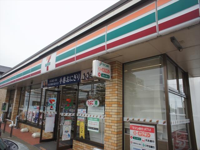 コンビニ　セブンイレブン長岡堤町店（コンビニ）まで550m
