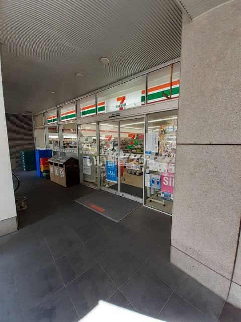 コンビニ　セブンイレブン十二社店（コンビニ）まで356m