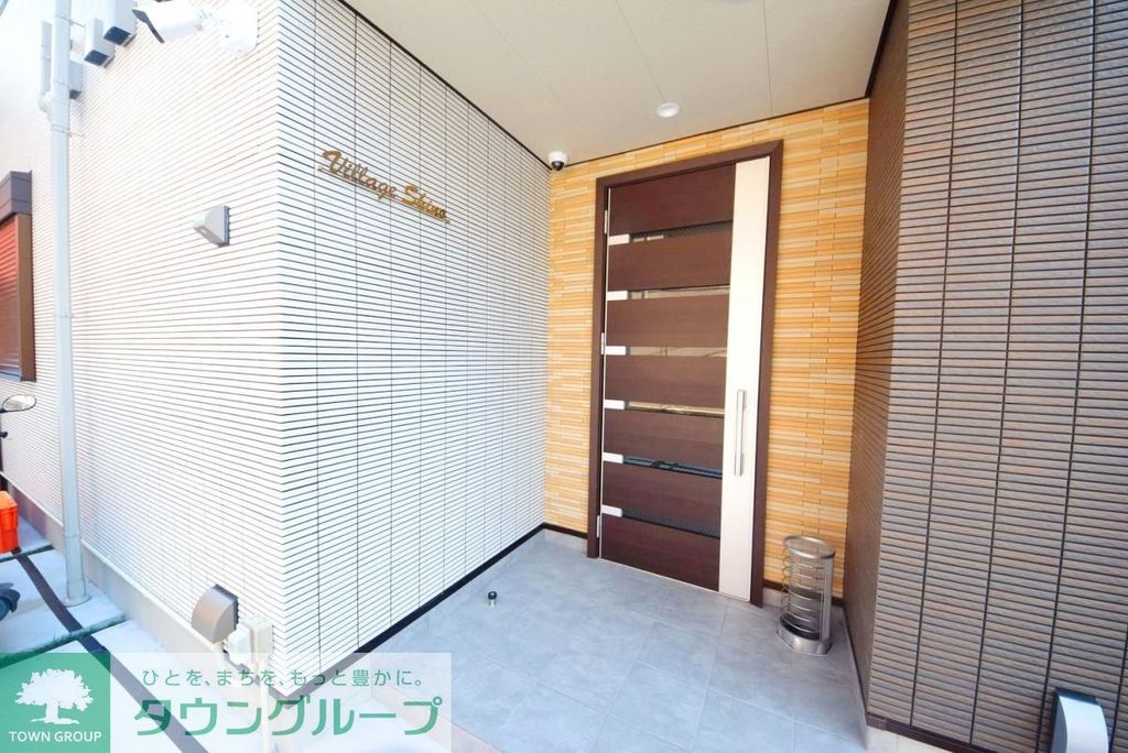 エントランス　★お問い合わせはタウンハウジングまで★