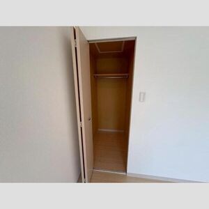 収納　奥行きのあるウォークイン収納！