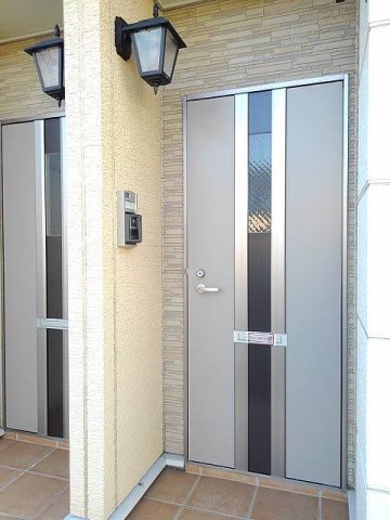 エントランス　ゆとりのあるエントランスです