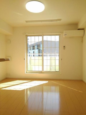 居室・リビング　使いやすい居間です