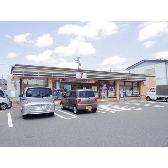 コンビニ　セブンイレブン長野三輪２丁目店（コンビニ）まで333m