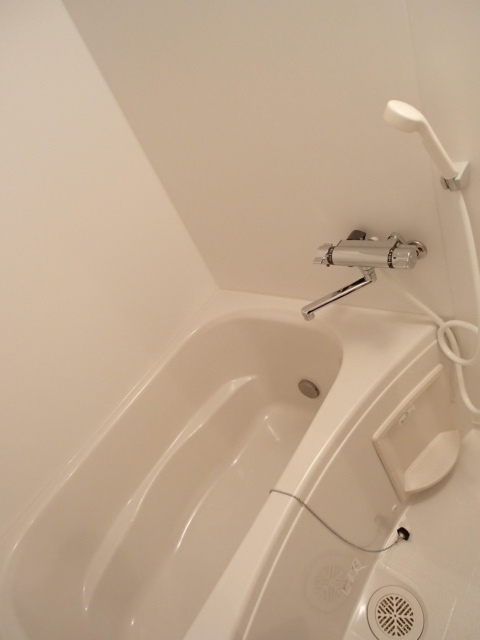 バス・シャワールーム　追焚・乾燥・暖房・涼風機能完備のバスルーム