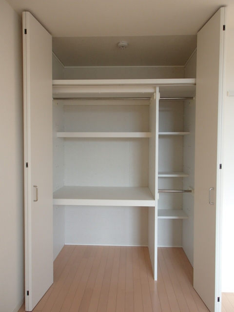 収納　天井まで高さがあるクロゼット