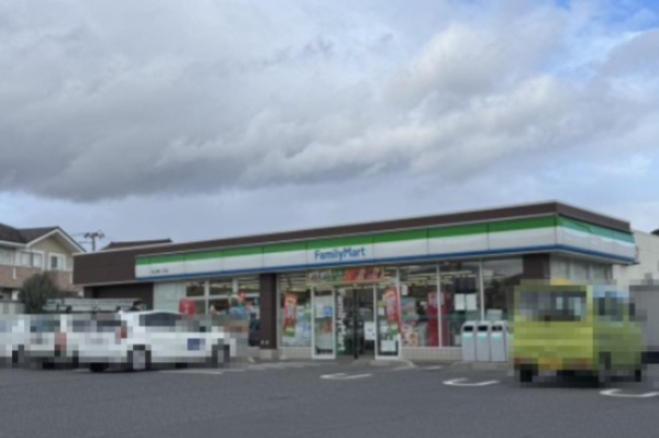 コンビニ　ファミリーマート 郡山横塚一丁目店（コンビニ）まで834m
