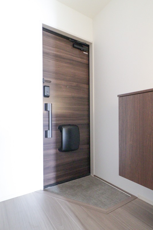 玄関　図面と現状に相違がある場合には現状を優先