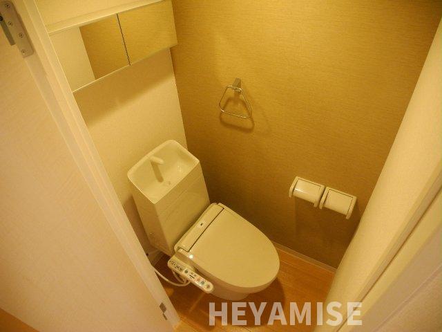 トイレ　※同間取りの別の階のお部屋の写真です※