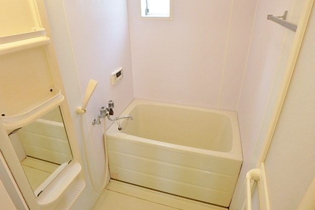 バス・シャワールーム　追焚機能付きバス