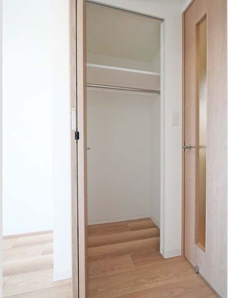 収納　同シリーズの内装写真となります