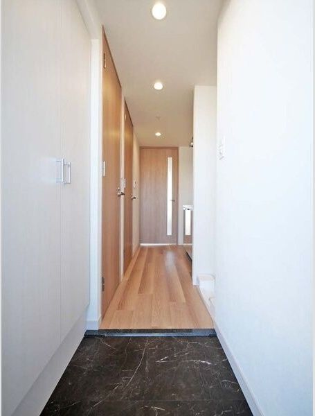 玄関　同シリーズの内装写真となります