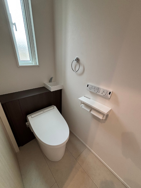 飯塚町戸建エリックのトイレ写真