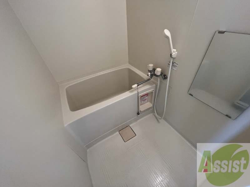 バス・シャワールーム　お風呂です。ゆっくりお風呂につかるのも体に良いですね～