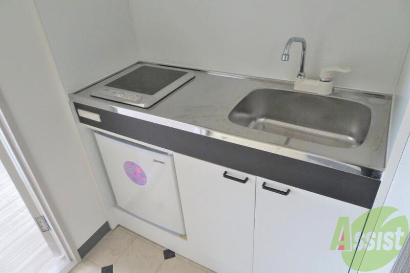 キッチン　キッチン１口ＩＨクッキングヒーター付きのシステムキッチンです