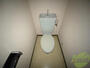 トイレ　トイレとお風呂が別なので清潔に使えて嬉しいですね。