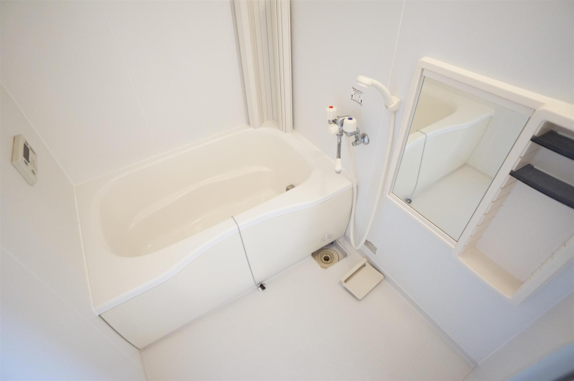 バス・シャワールーム　浴室