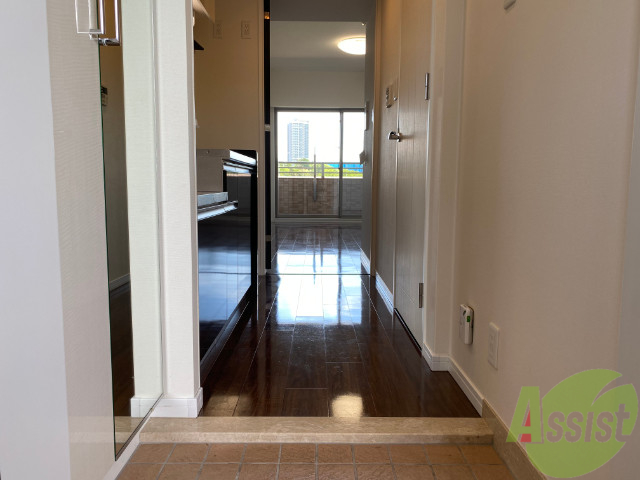 玄関　もちろんシューズＢＯＸも標準装備されております。大容量