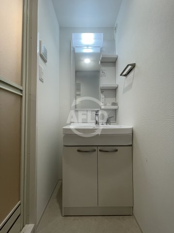 洗面設備　大阪難波Noah　独立洗面台