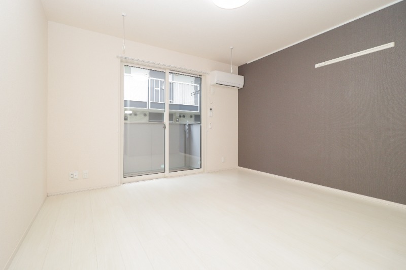 居室・リビング　図面と現状に相違がある場合には現状を優先