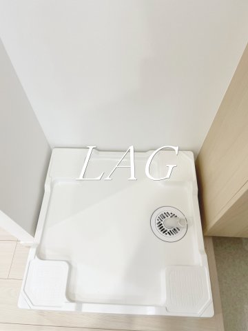 その他設備　室内洗濯機置き場です。（同仕様です。）