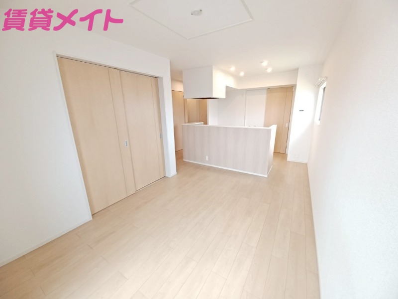 居室・リビング　同型反転タイプ画像