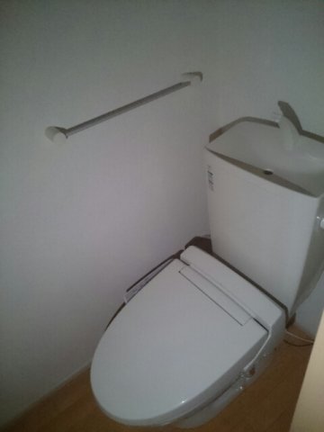 トイレ　落ち着いたトイレです