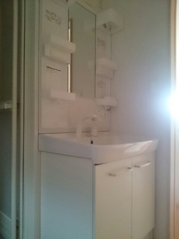 洗面設備　独立洗面化粧台付き