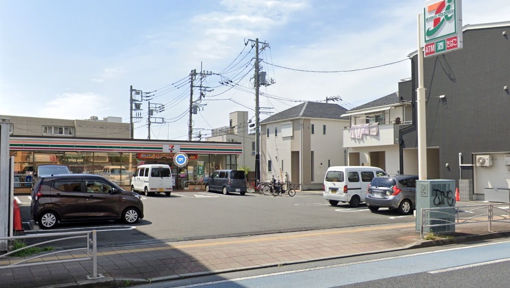 コンビニ　セブンイレブン茅ケ崎十間坂店（コンビニ）まで202m