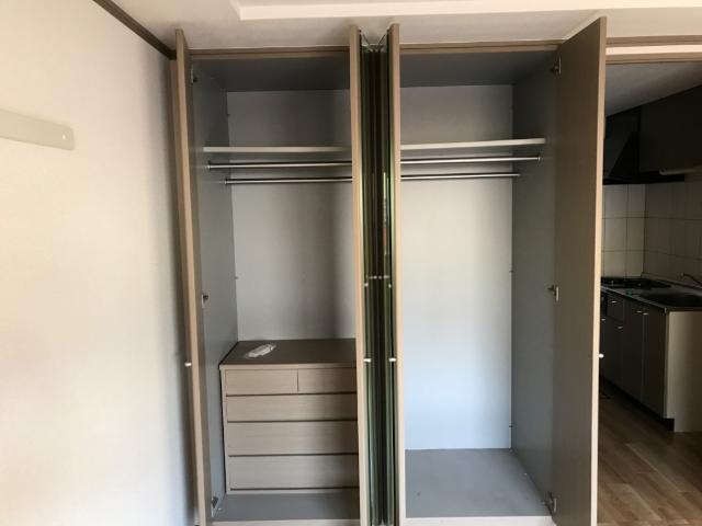 収納　クローゼット