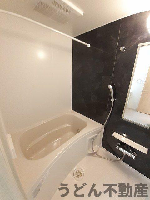 バス・シャワールーム　うどん県のお部屋探しはうどん不動産へ うどんちゃんとLINE