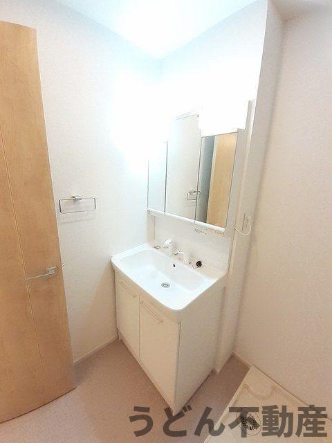 洗面設備　うどん県のお部屋探しはうどん不動産へ うどんちゃんとLINE