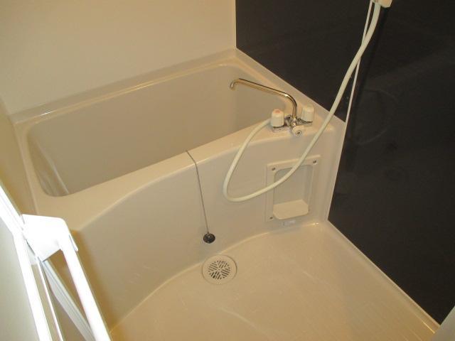 バス・シャワールーム　浴室（別室参照）