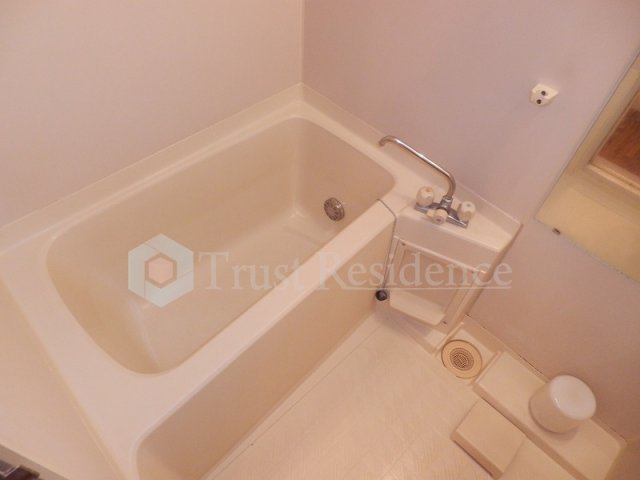 バス・シャワールーム　お風呂で日々の疲れを落としましょう