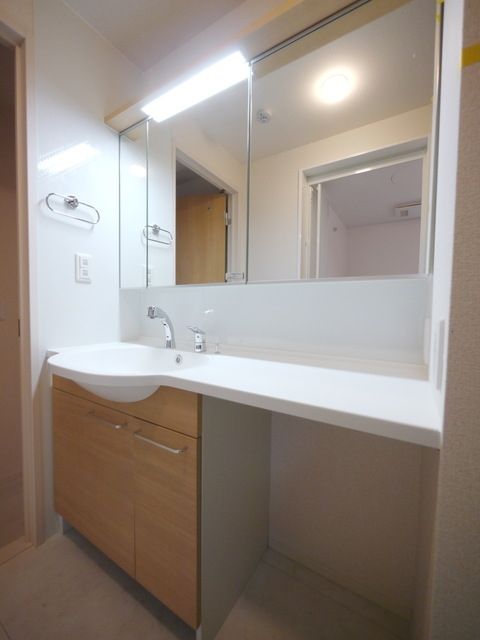 洗面設備　★広めの独立洗面台★