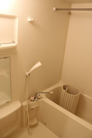 バス・シャワールーム　ミラーあり