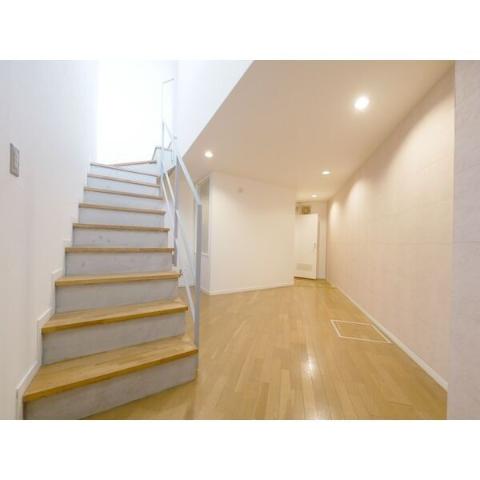 居室・リビング　室内