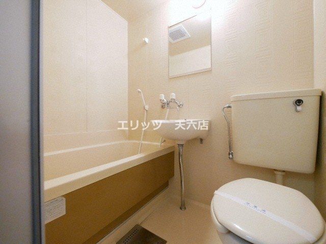 バス・シャワールーム　バス