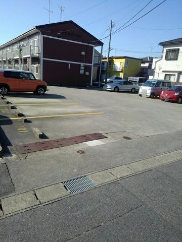 バルコニー　陽当たり良好なバルコニーです